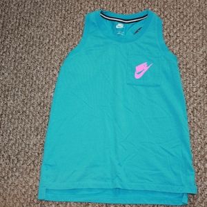 NWOT NIKE KIDS LARGE TANK